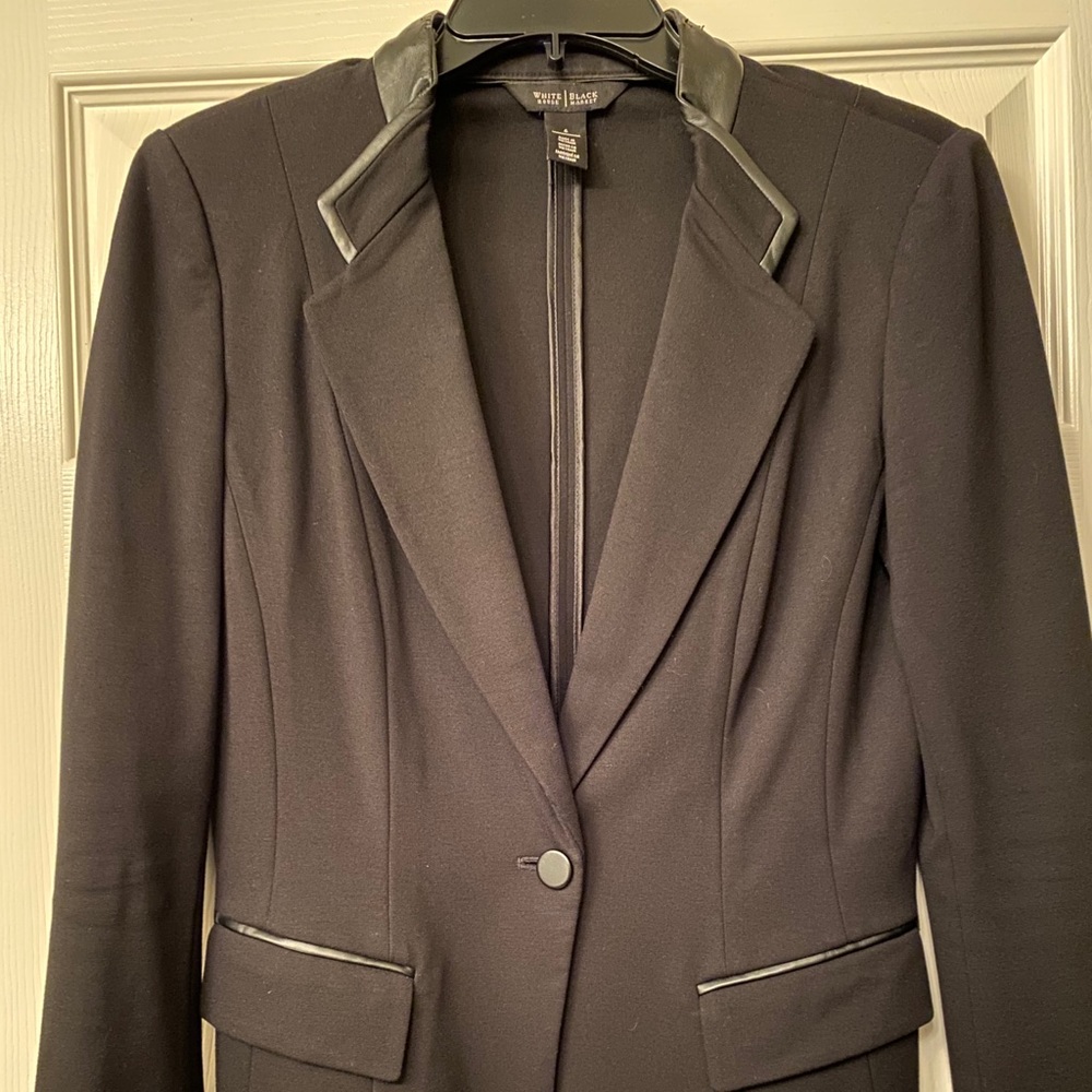 White House Black market blazer